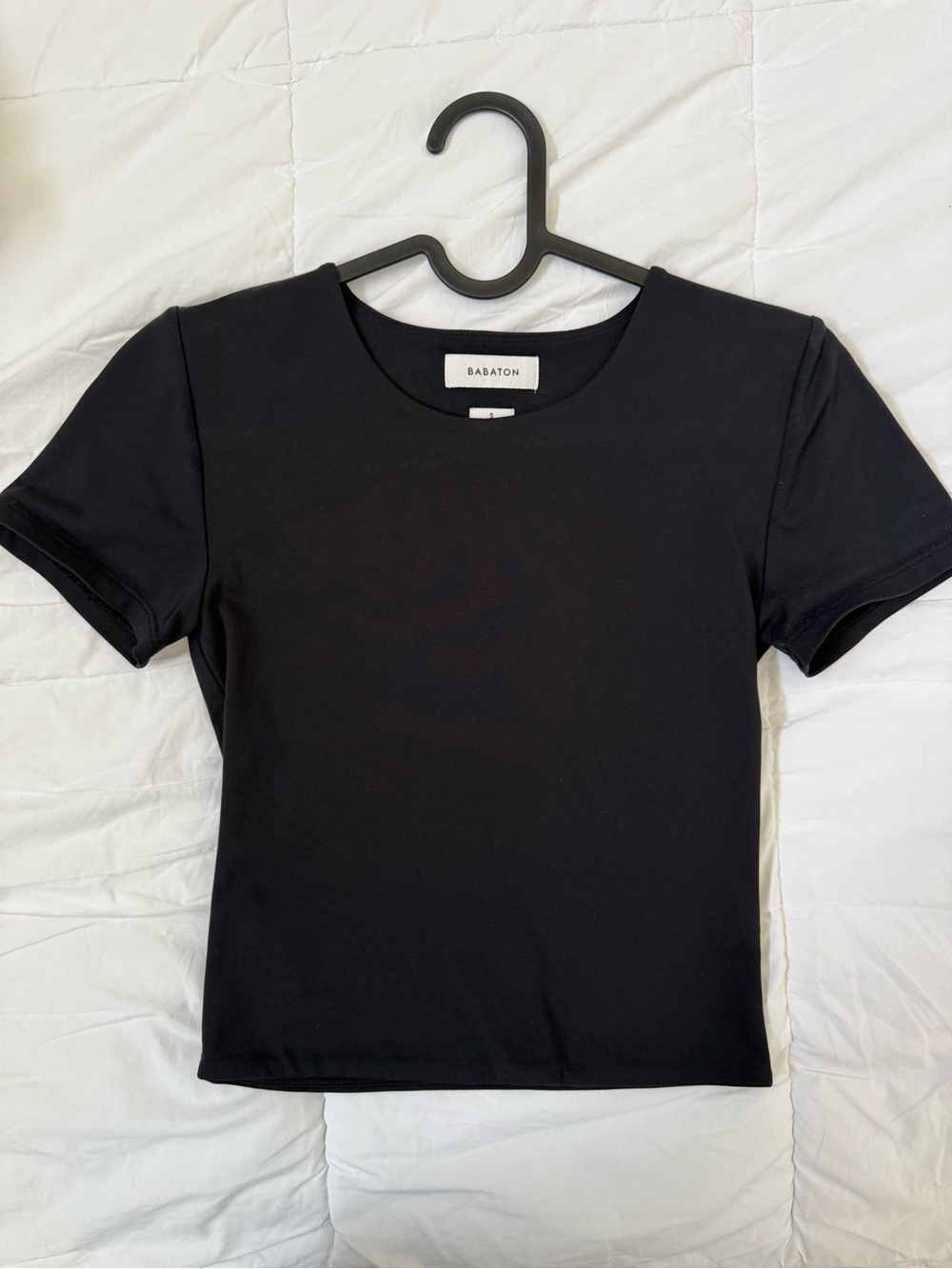 Aritzia Barton contour t shirt